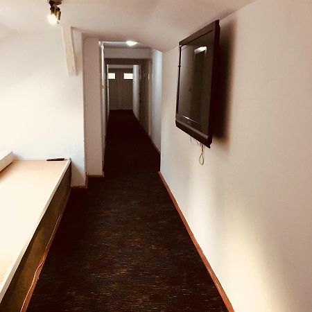 Y Hostel Balatonlelle Extérieur photo